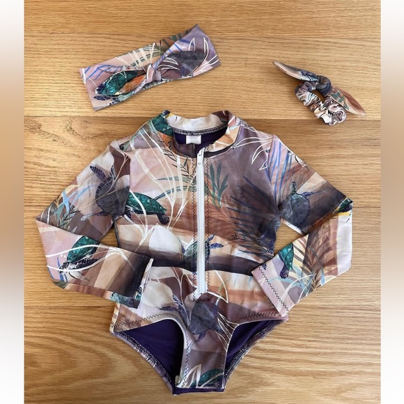 Kids Swimwear Long Sleeve One-Piece - Brown Turtle Design ~ minny WET - Picture 1 of 16